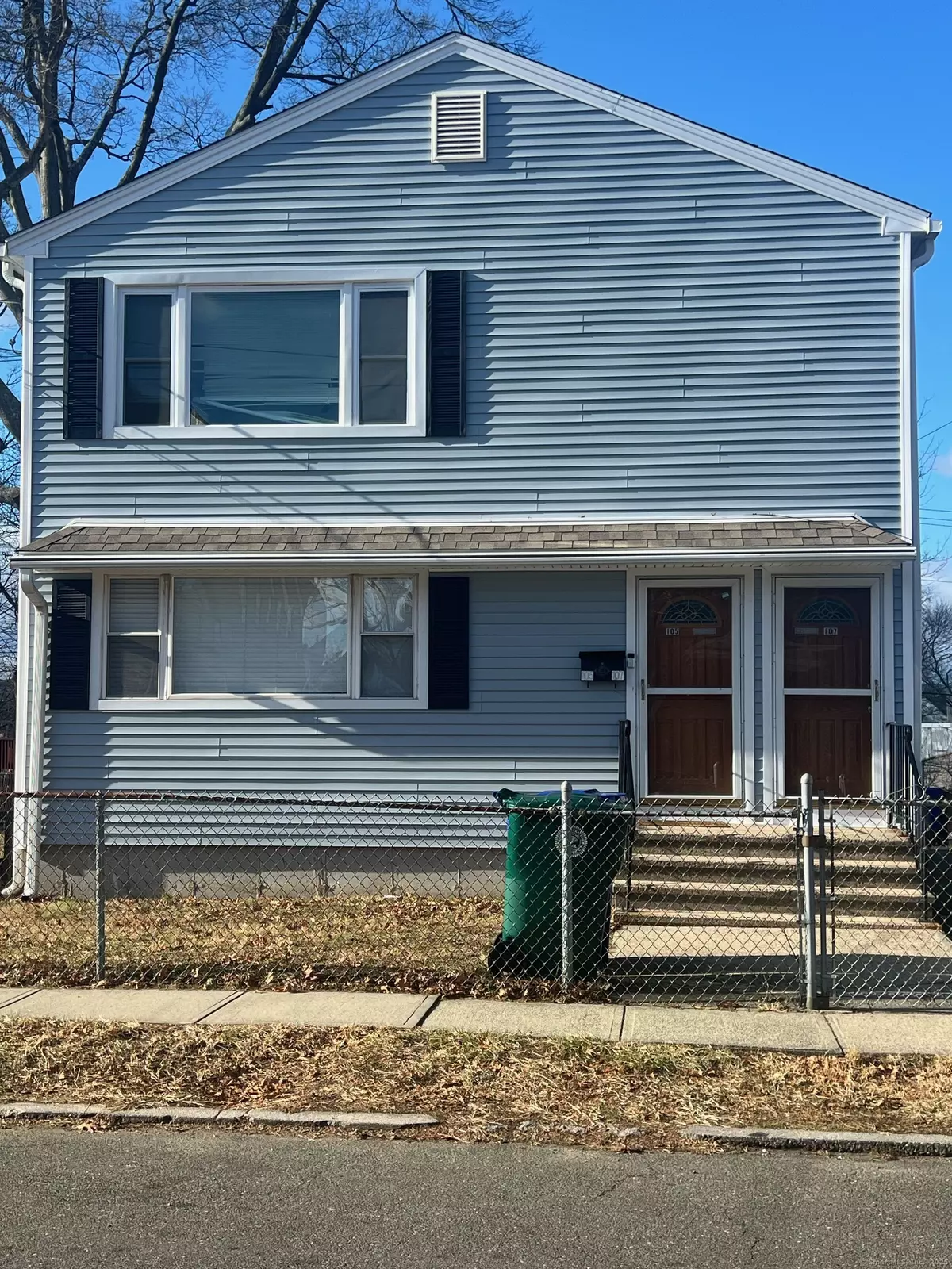 Stratford, CT 06614,105-107 Clover Street #107