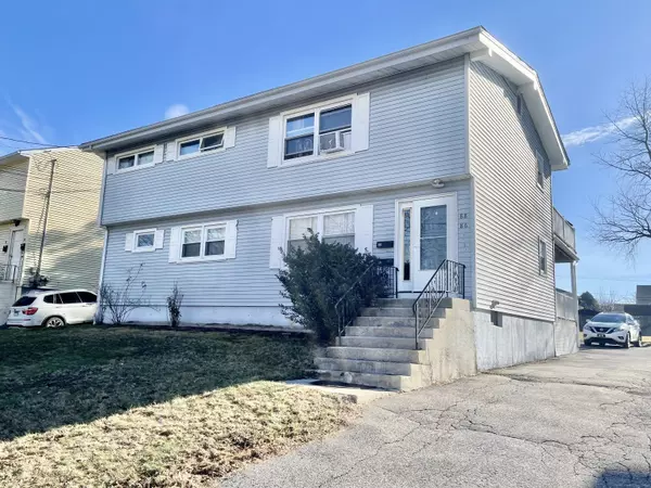 86 Royal Oak Drive #1, Waterbury, CT 06708