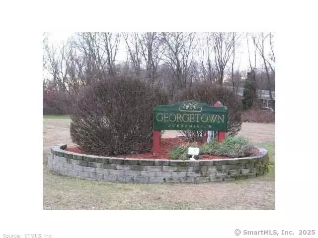 9 Georgetown Drive #E, Enfield, CT 06082