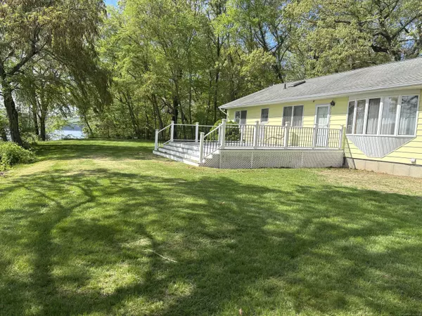 145 Massapeag Side Road, Montville, CT 06382