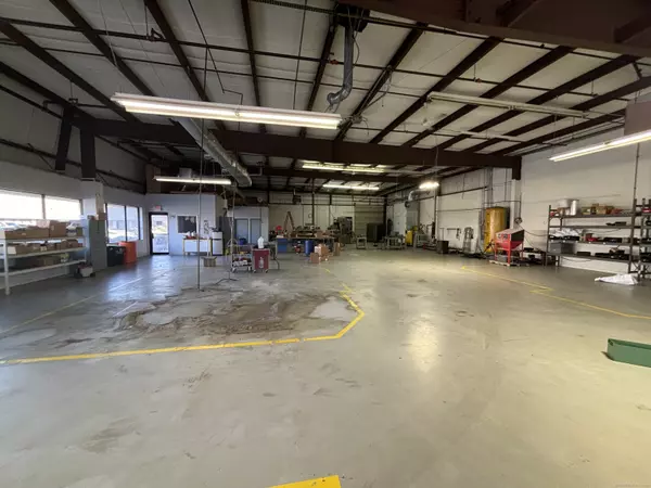 Wallingford, CT 06492,206-208 North Plains Industrial Road #208