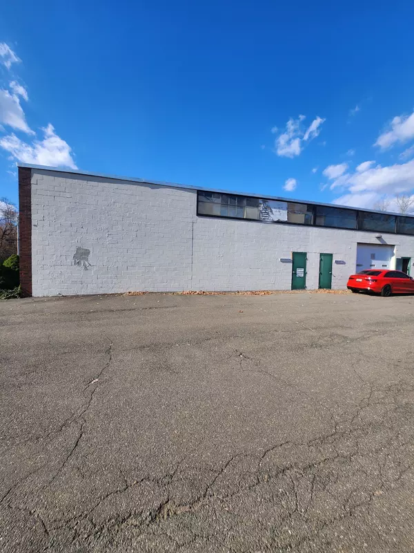 Orange, CT 06477,80 Prindle Hill Road #STE 1,3,5