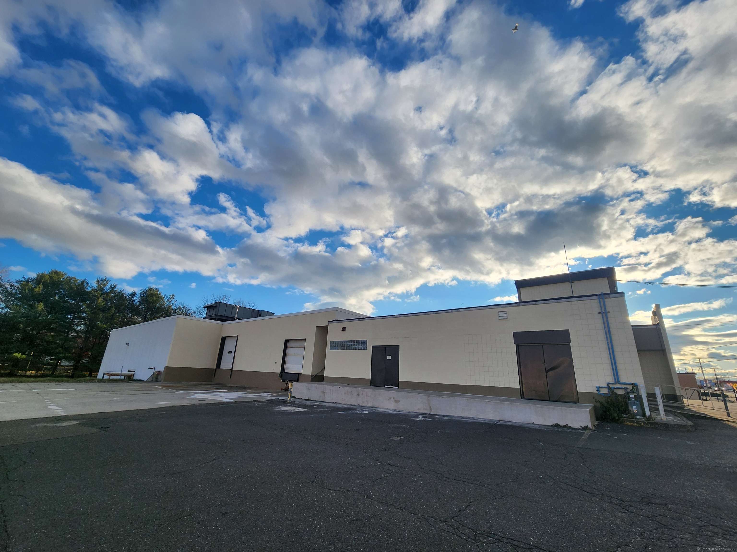 West Haven, CT 06516,978 Orange Avenue