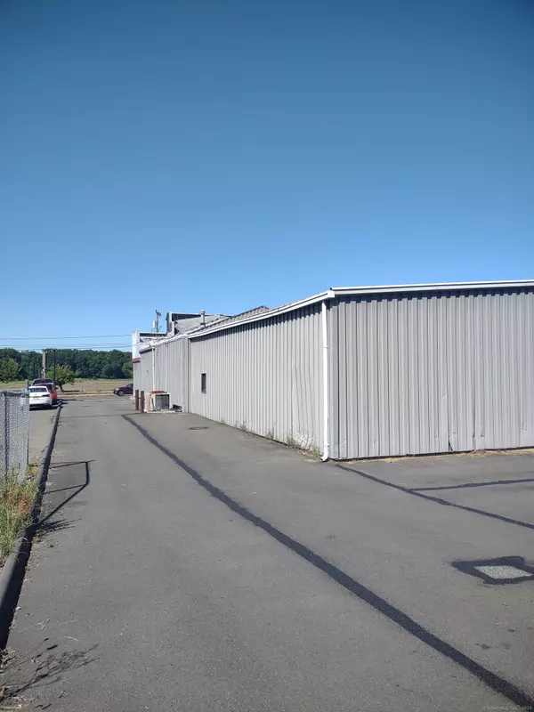 Manchester, CT 06040,319 Broad Street