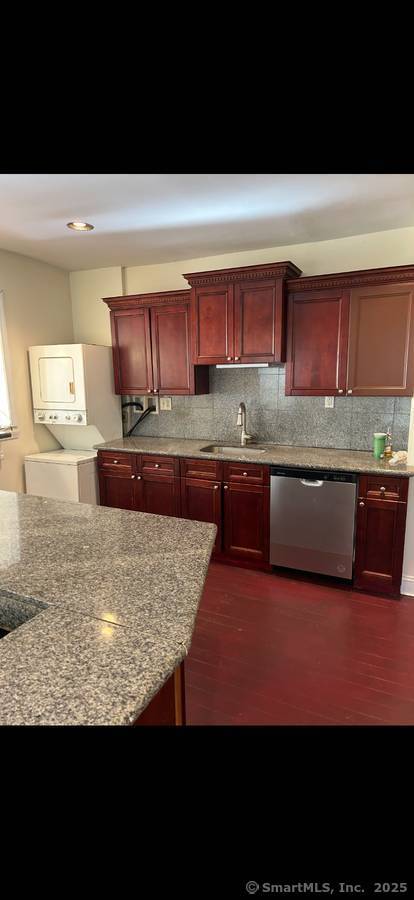 New Britain, CT 06053,93 Gold Street