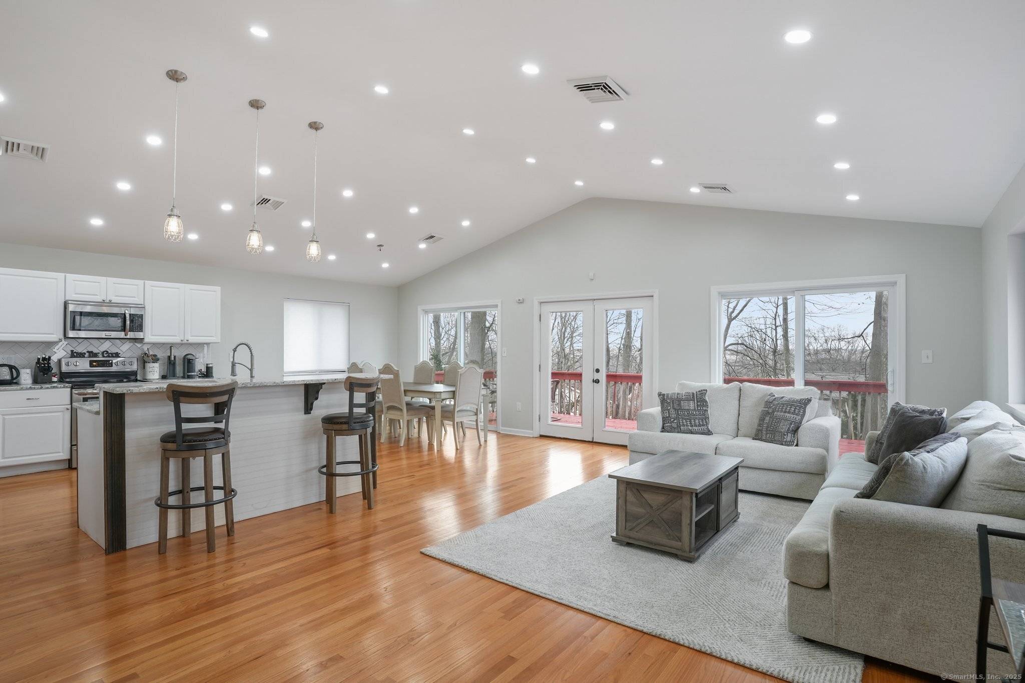 Waterbury, CT 06704,12 Willowledge Circle