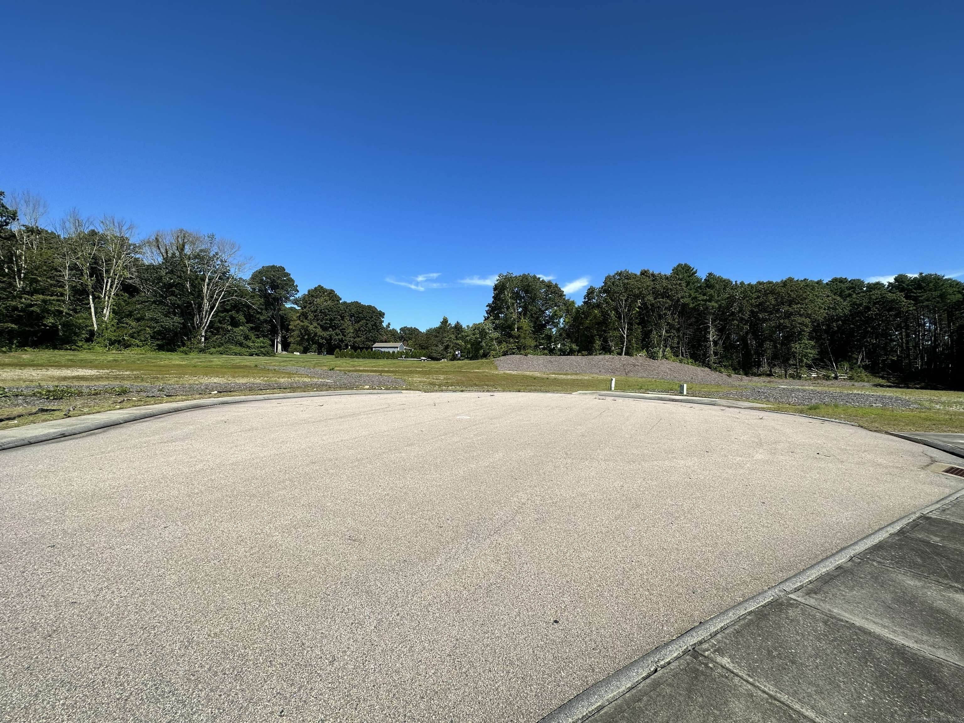 Griswold, CT 06351,4 Commerce Circle