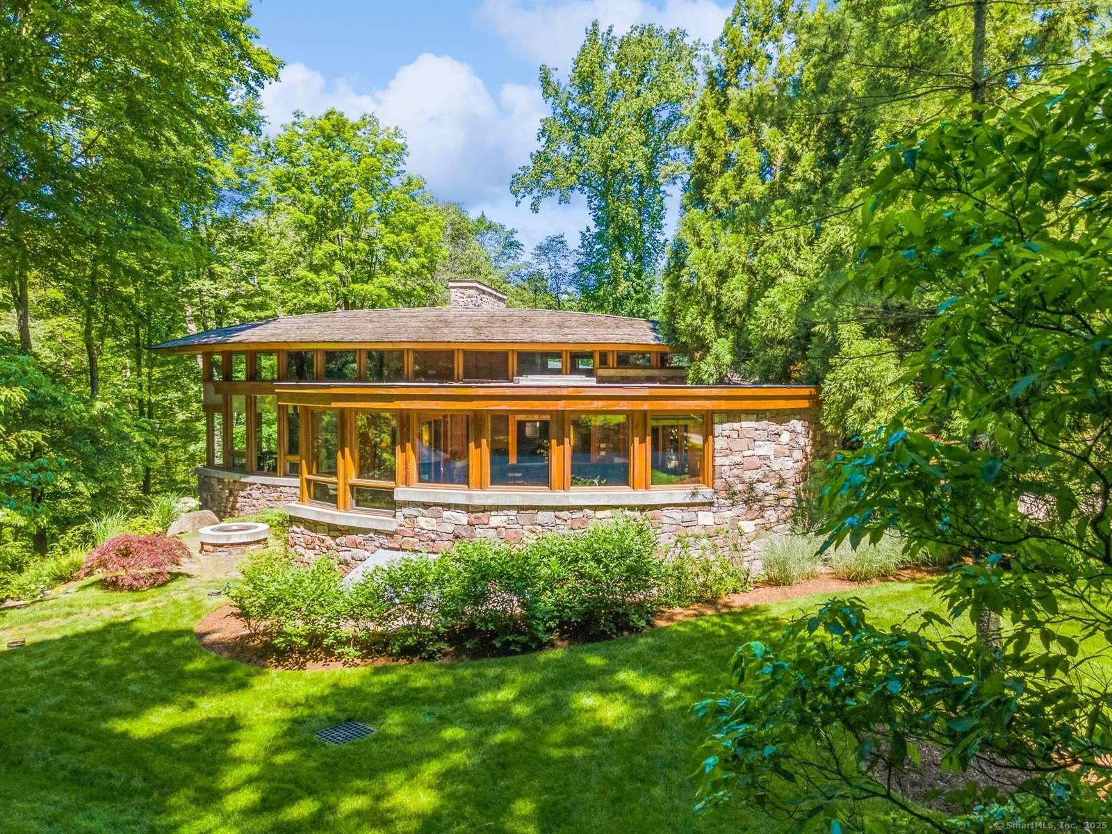 New Canaan, CT 06840,22 Father Peters Lane