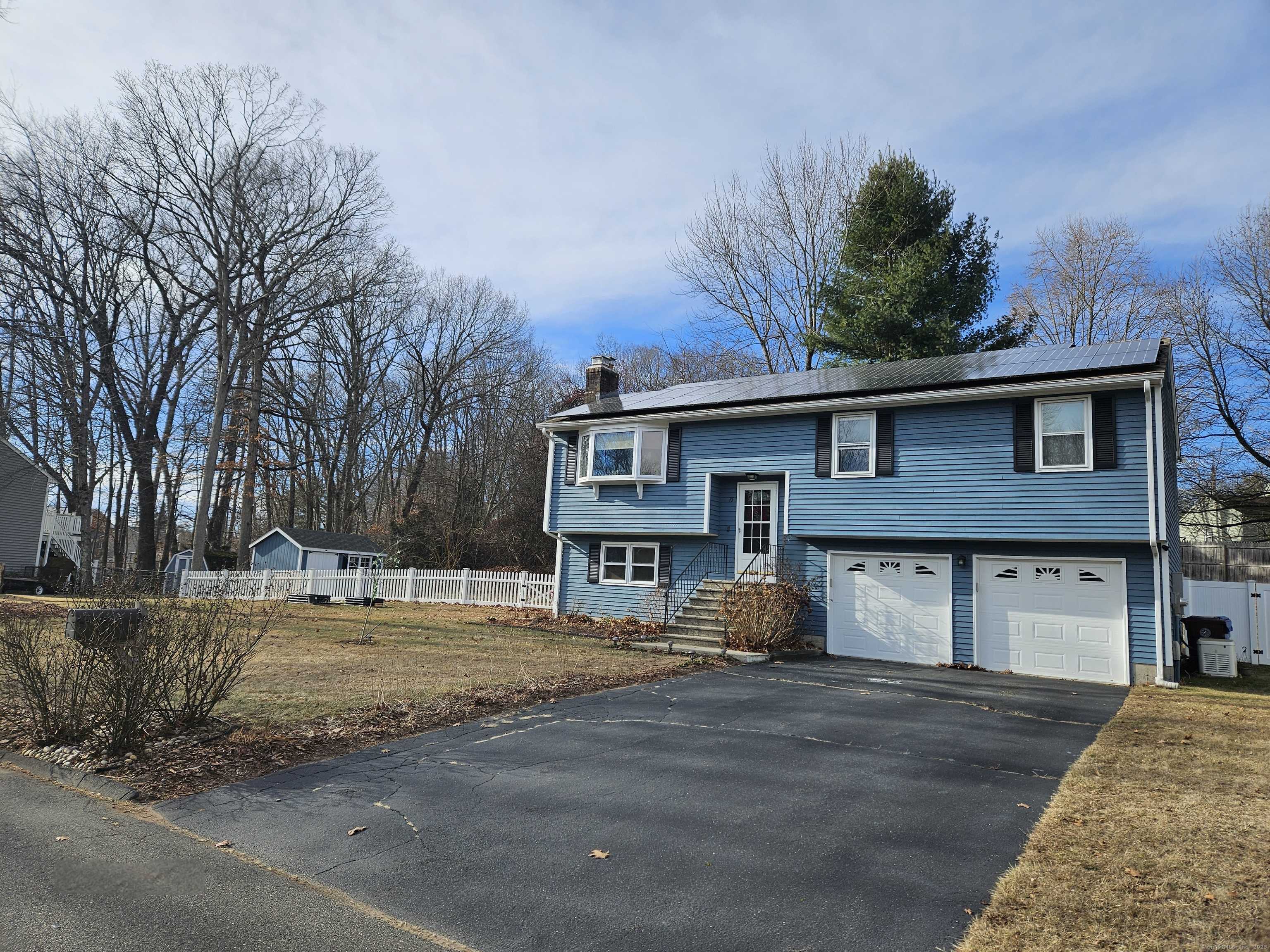 75 Harold Road, Farmington, CT 06032
