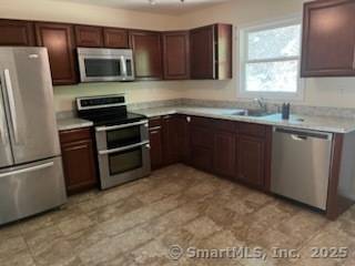 Derby, CT 06418,7 Donna Avenue