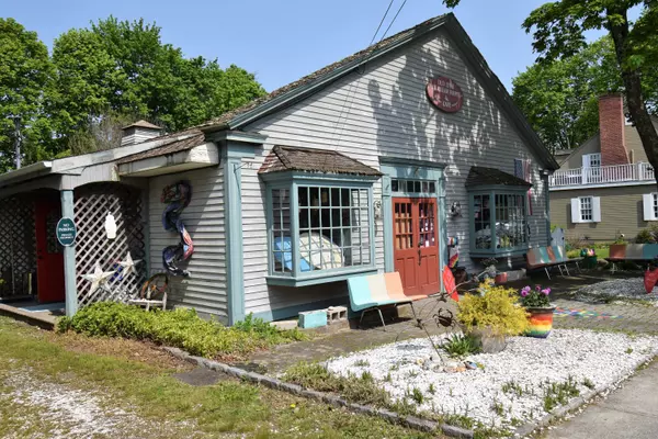 Old Lyme, CT 06371,34 Lyme Street