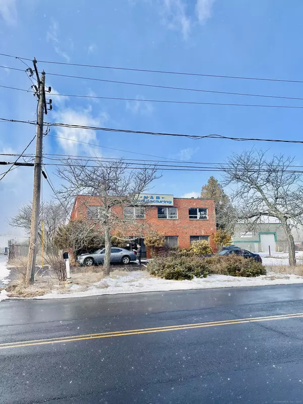 215 Pascone Place, Newington, CT 06111
