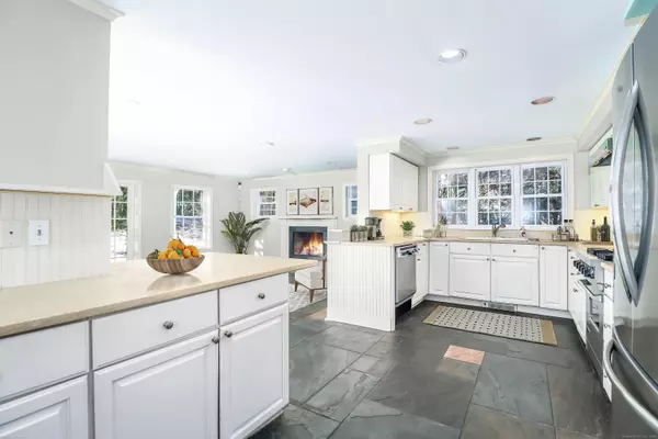 New Canaan, CT 06840,24 Orchard Lane