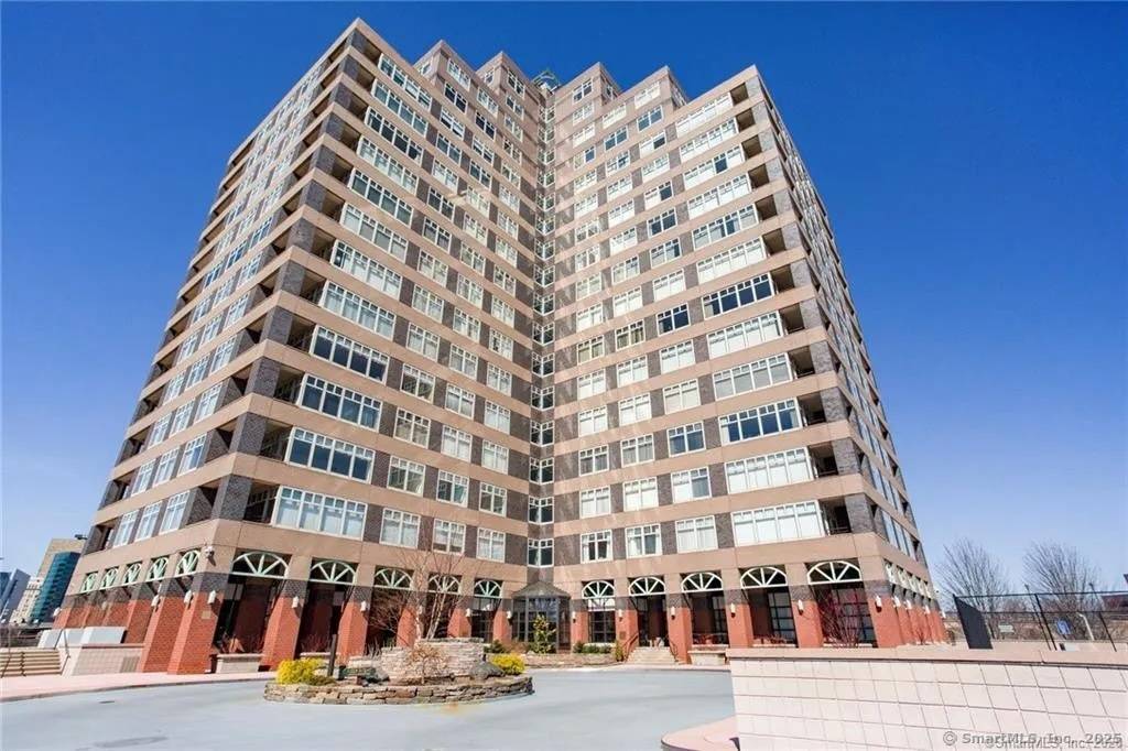 235 East River Drive #APT 205, East Hartford, CT 06108