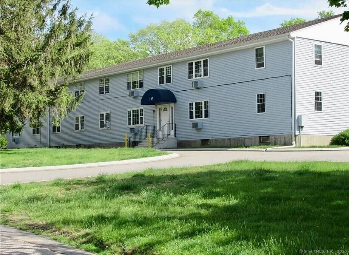 103 Horse Pond Road #APT C, Salem, CT 06420
