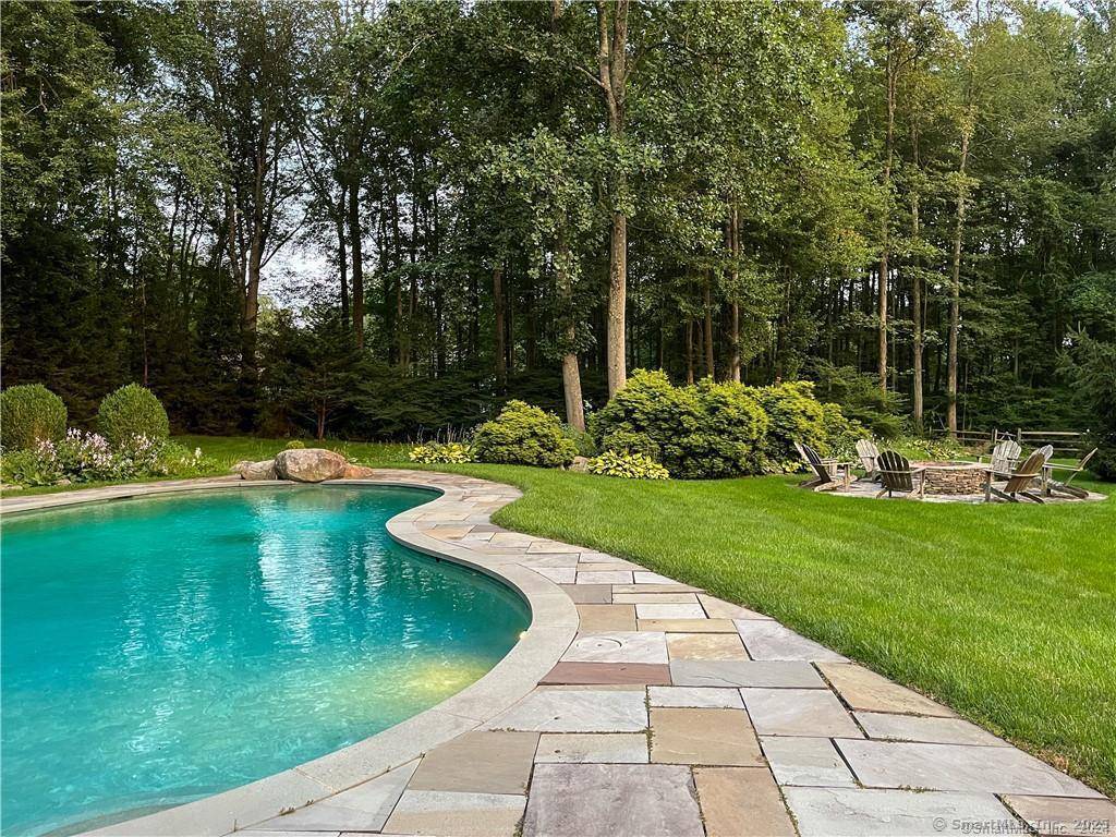 New Canaan, CT 06840,231 Turtle Back Road
