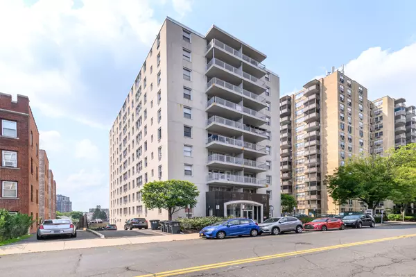 30 Glenbrook Road #APT 1C, Stamford, CT 06902