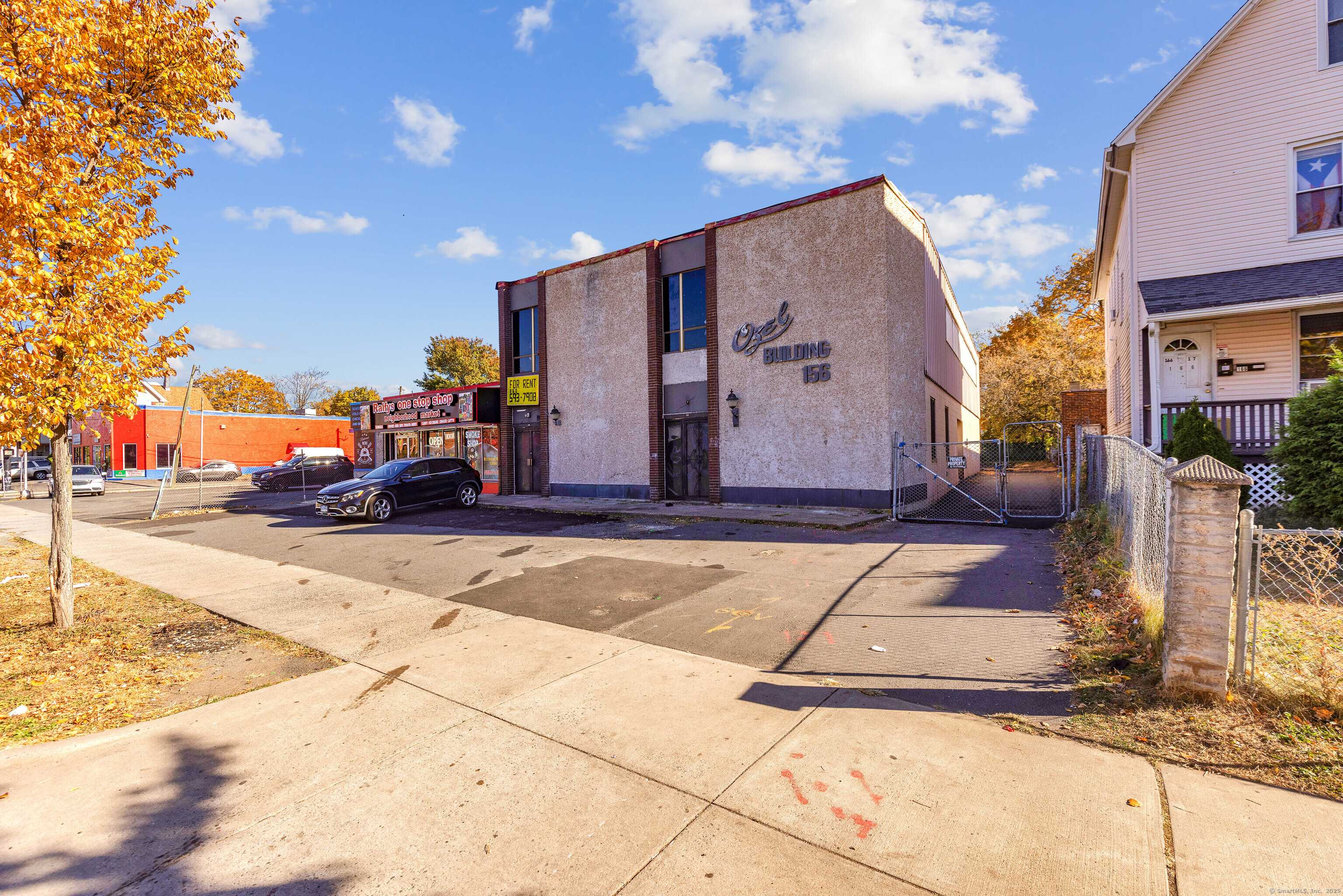 Hartford, CT 06114,156 Franklin Avenue