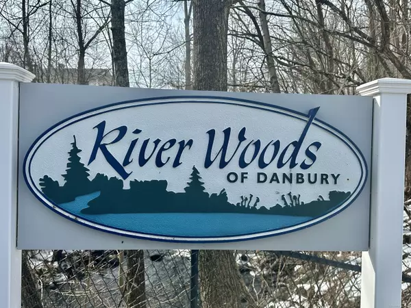 Danbury, CT 06810,32 Oil Mill Road #21