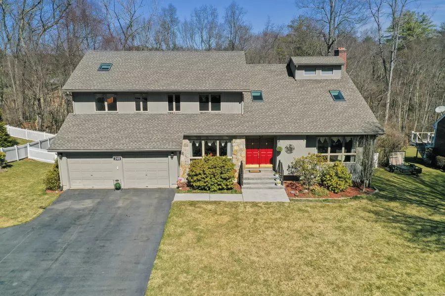 140 Oakridge, Farmington, CT 06085