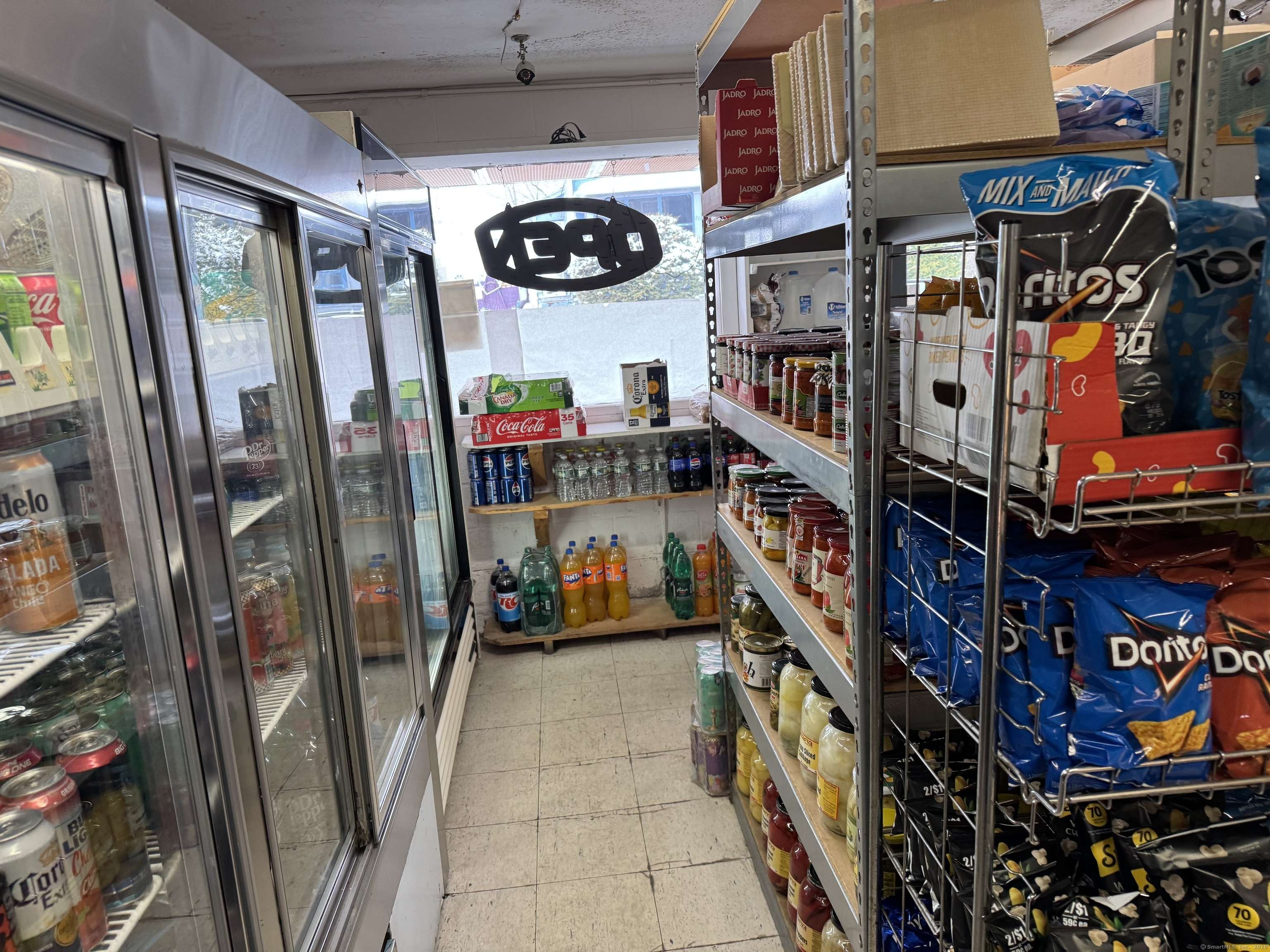 Derby, CT 06418,17 Hawthorne Avenue