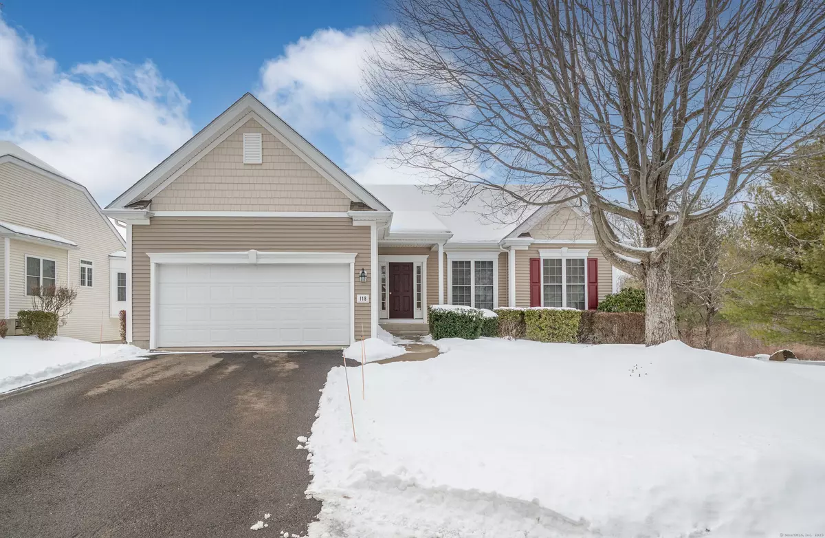 Oxford, CT 06478,118 Country Club Drive #118
