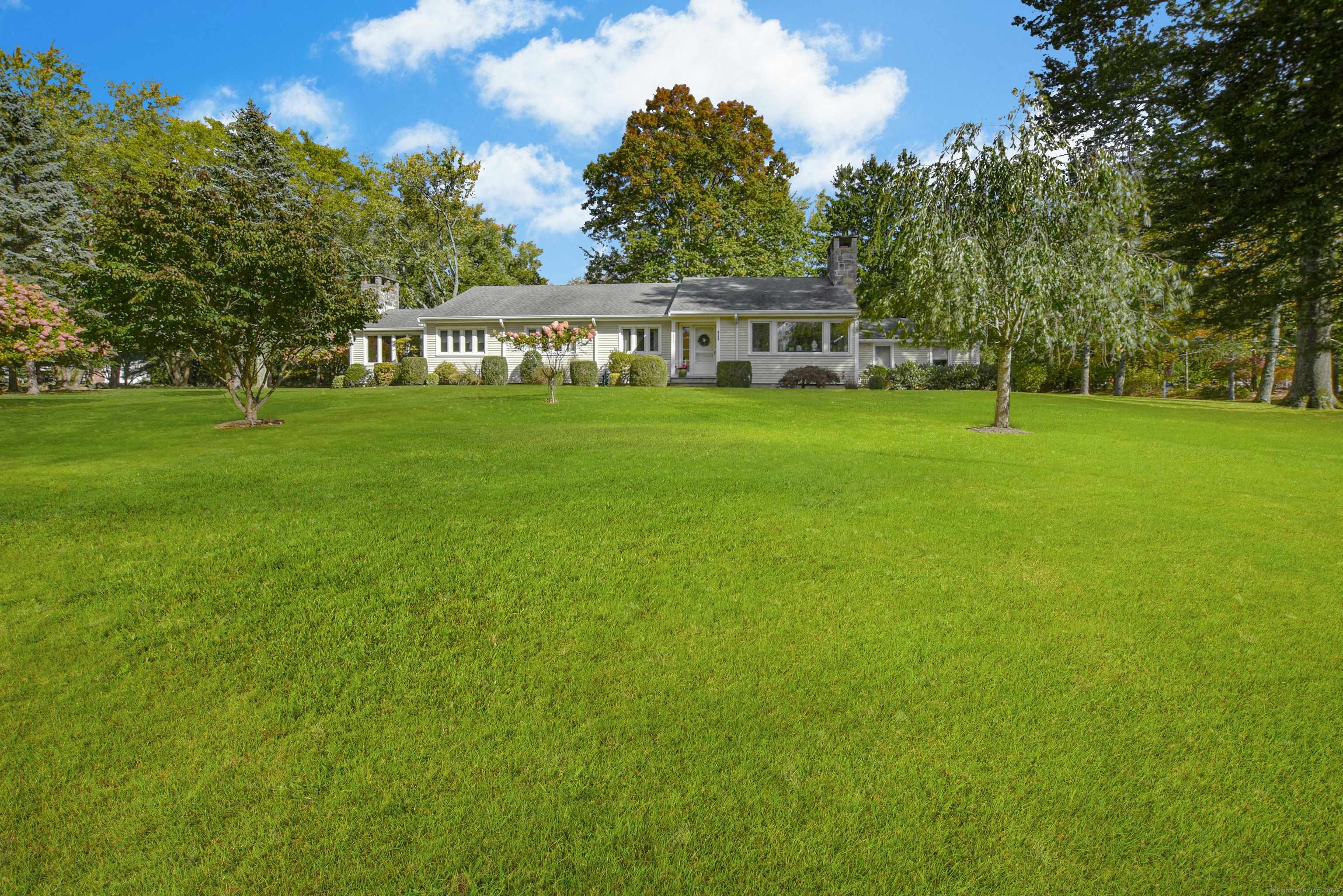 New Canaan, CT 06840,835 Ponus Ridge