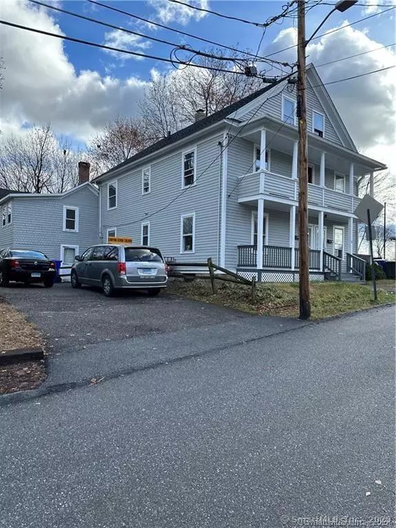 Torrington, CT 06790,22 Clinton Street #2