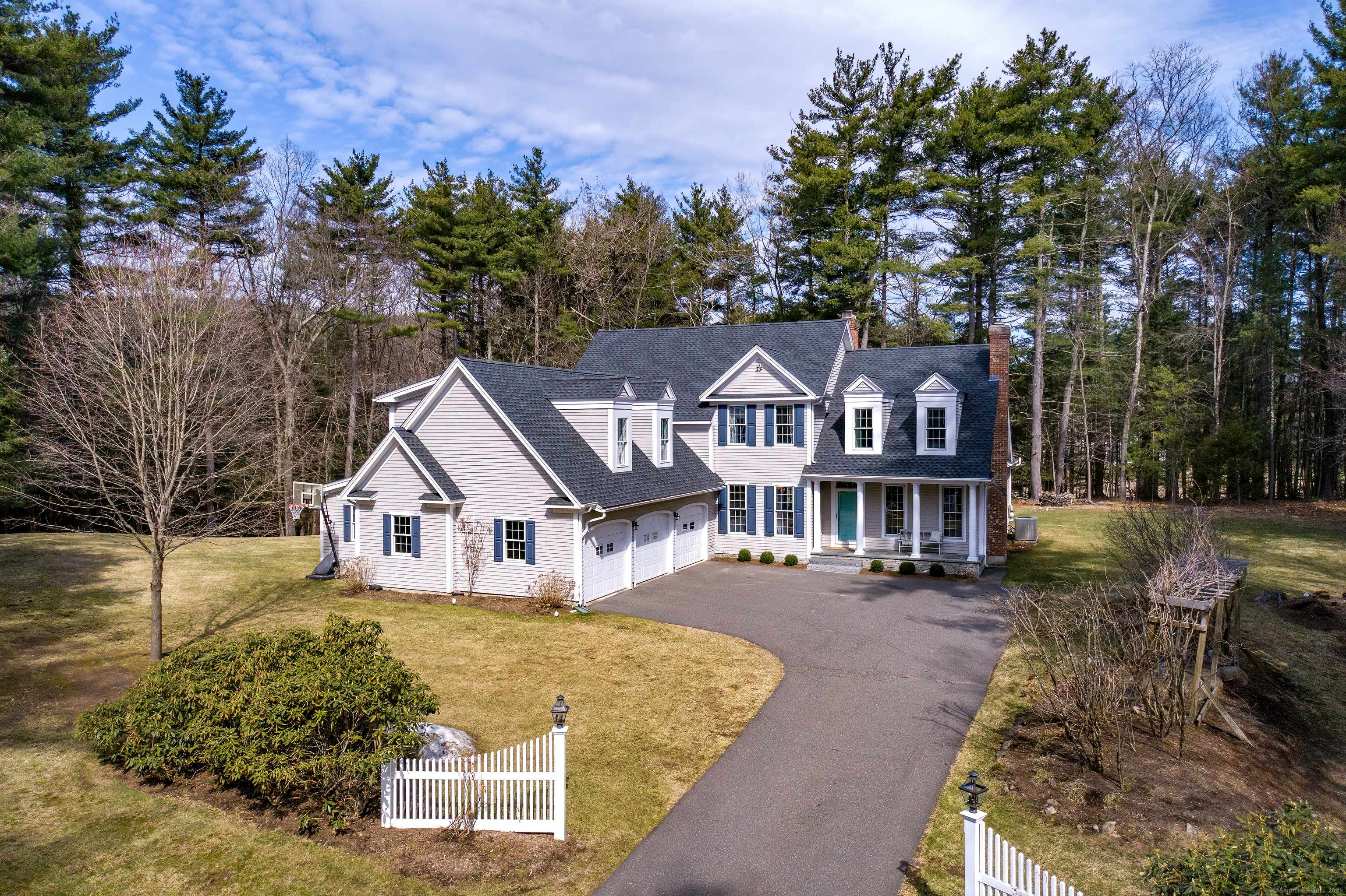 231 Old Farms Road, Simsbury, CT 06070