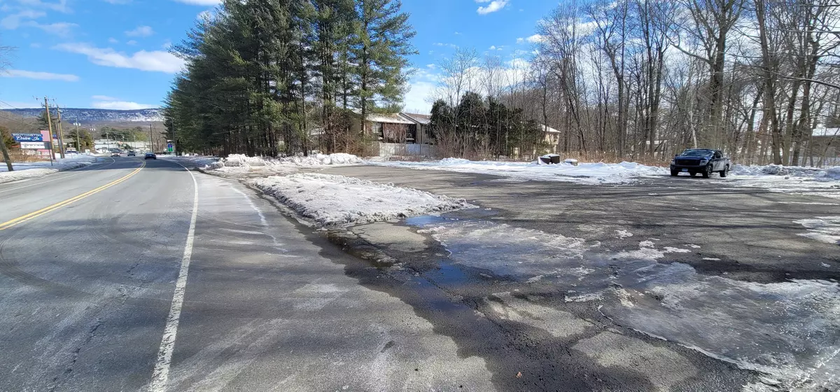 Southington, CT 06849,1032 Meriden Waterbury Turnpike