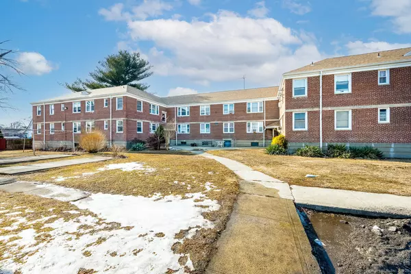 88 Canaan Court #Bldg.84, 13, Stratford, CT 06614