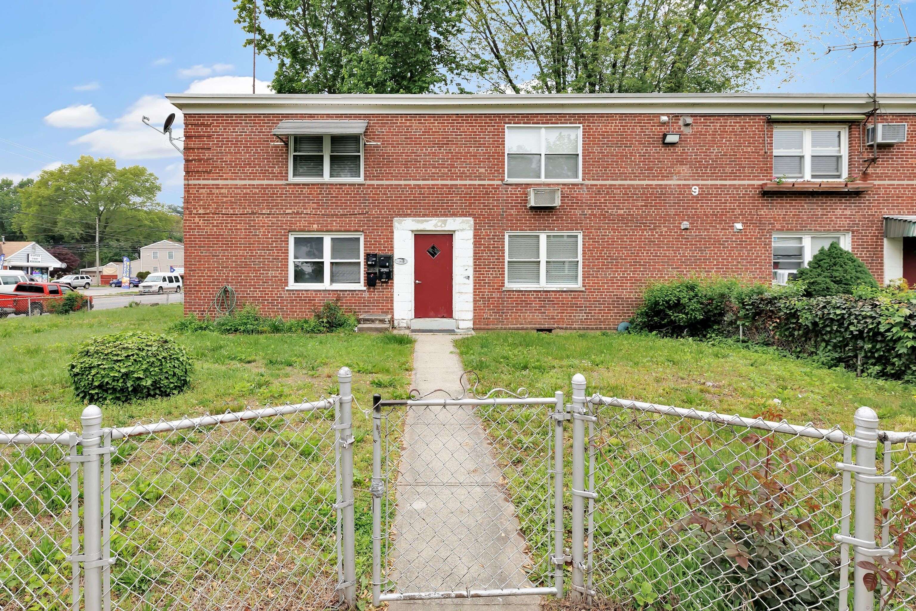 355 B Building 9 Granfield Avenue, Bridgeport, CT 06610