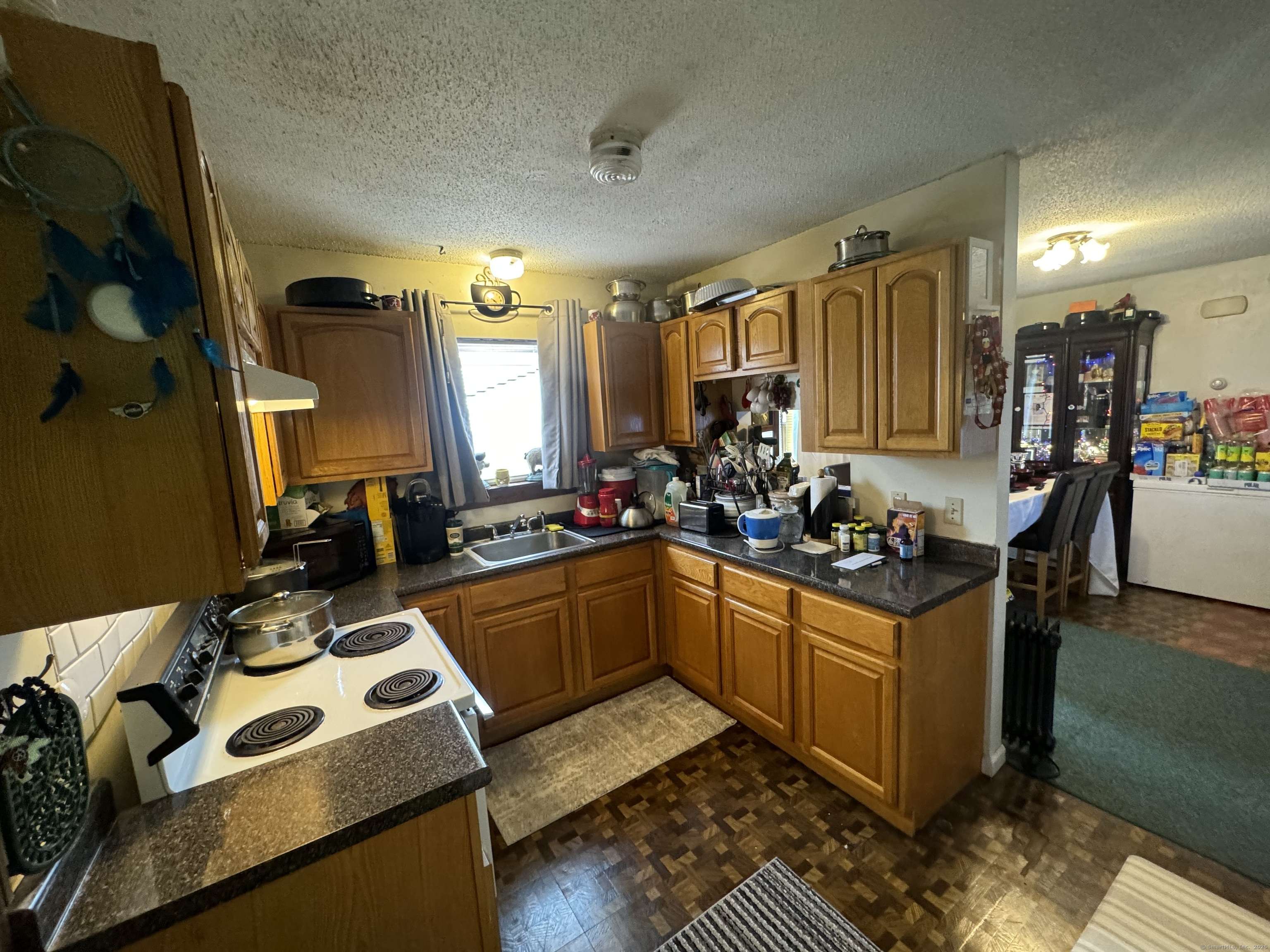 Hartford, CT 06120,33 Guilford Street #B