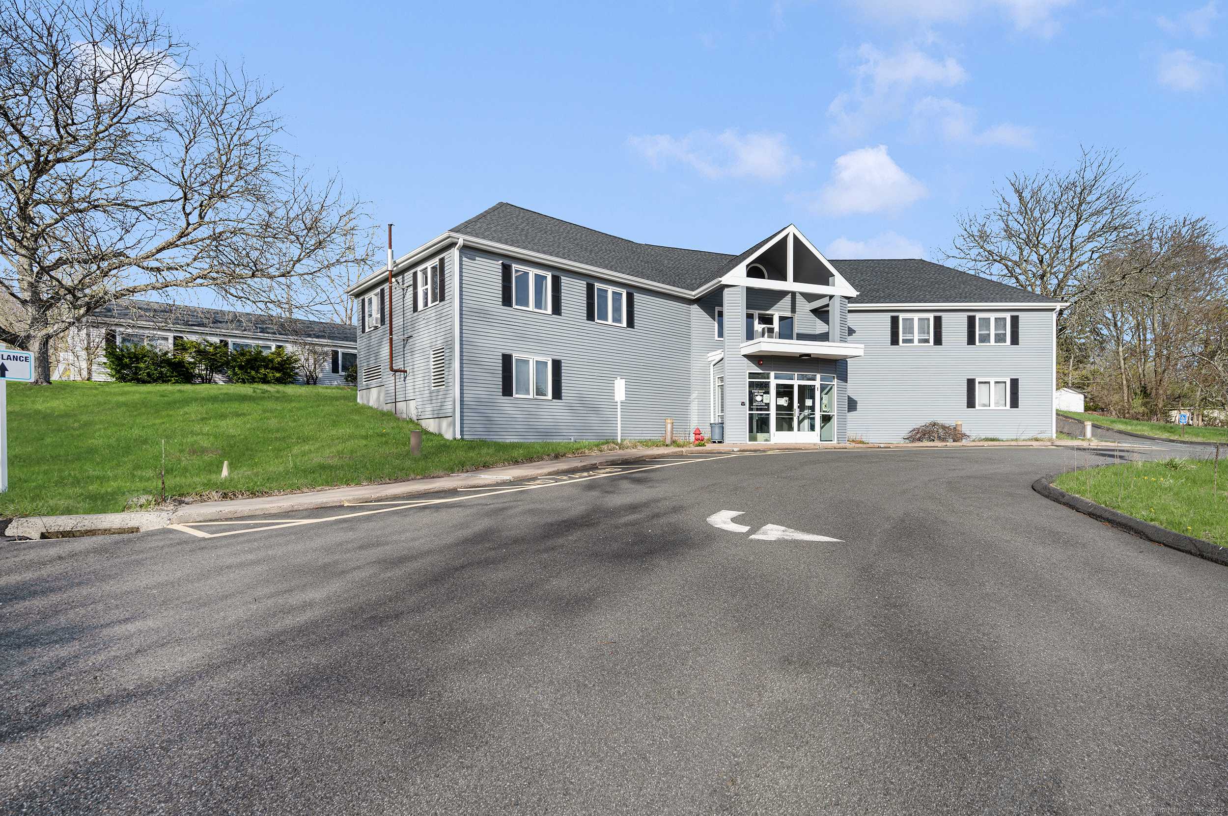 560 Woodbury Road, Watertown, CT 06795