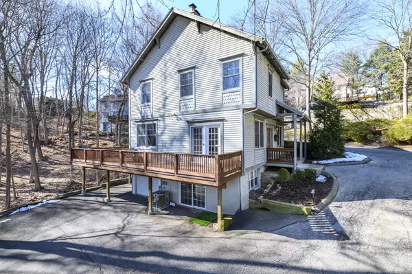 Norwalk, CT 06851,7 Blue Mountain Ridge #7