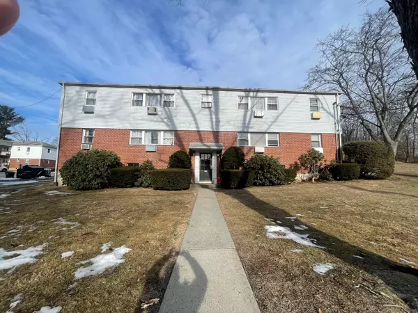 81 Cherry Hill Drive #1B, Bridgeport, CT 06606