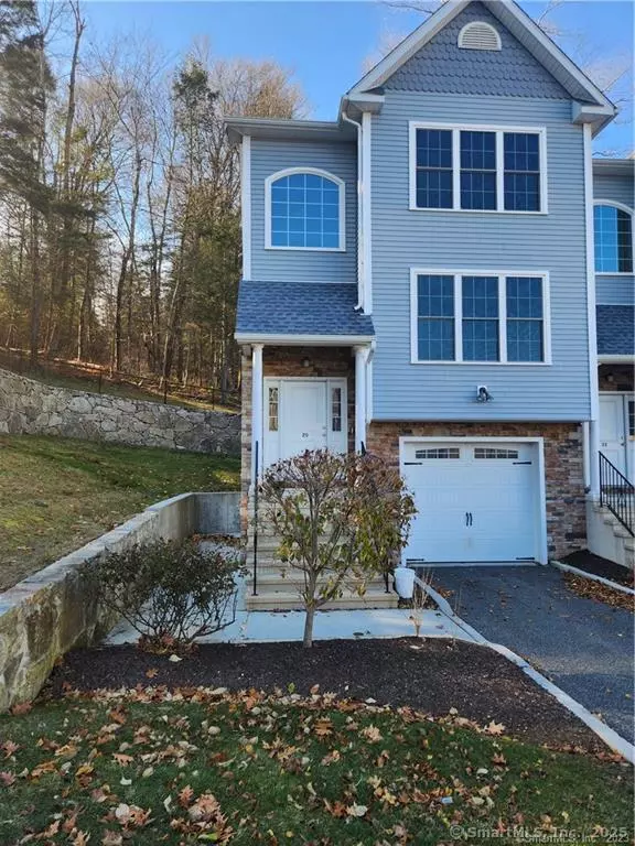 20 Short Oak Drive #20, Brookfield, CT 06804