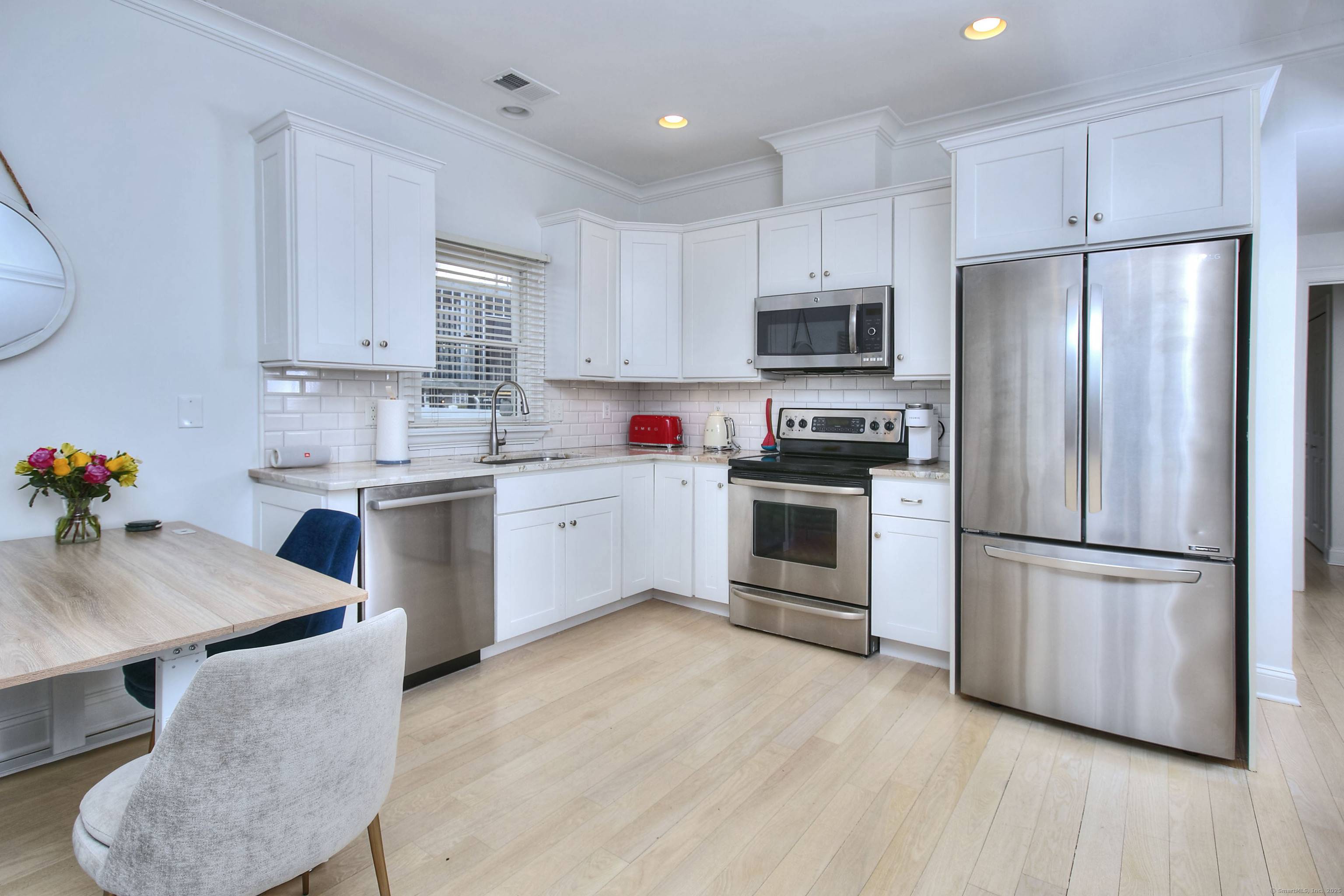 Westport, CT 06880,20 Cross Street #10
