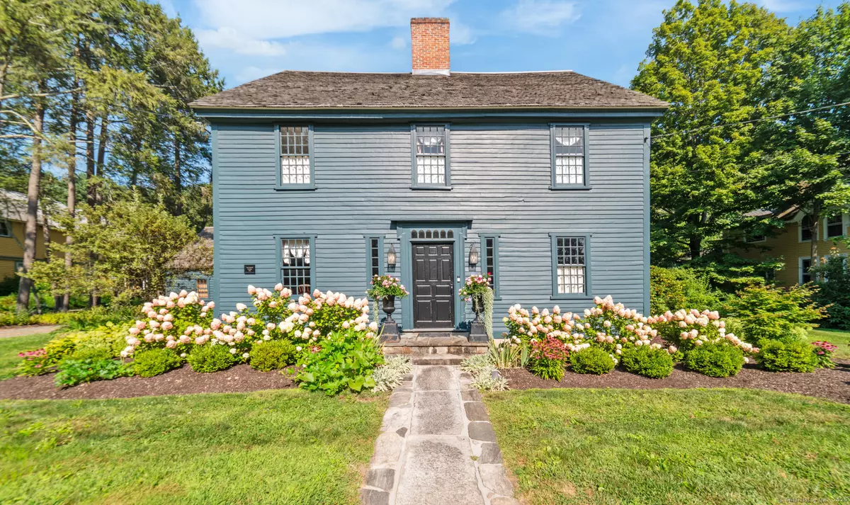 Woodbury, CT 06798,337 Main Street South
