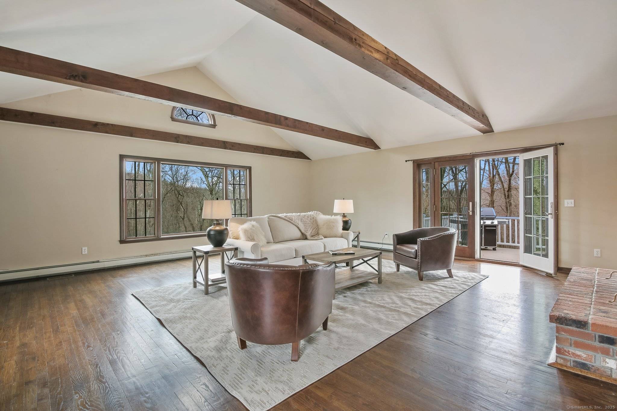 Ridgefield, CT 06877,17 Hull Place