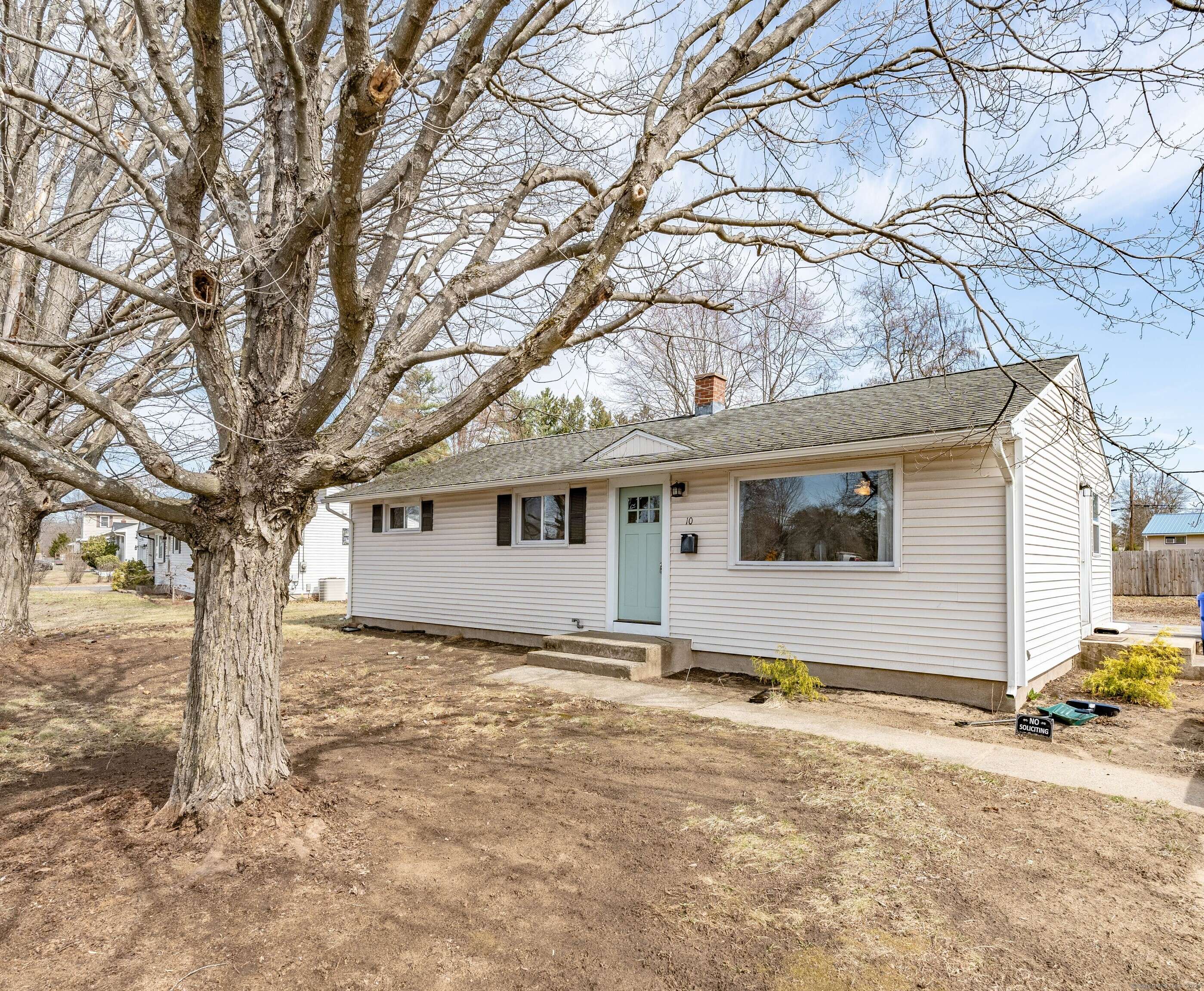 10 Spring Garden Road, Enfield, CT 06082