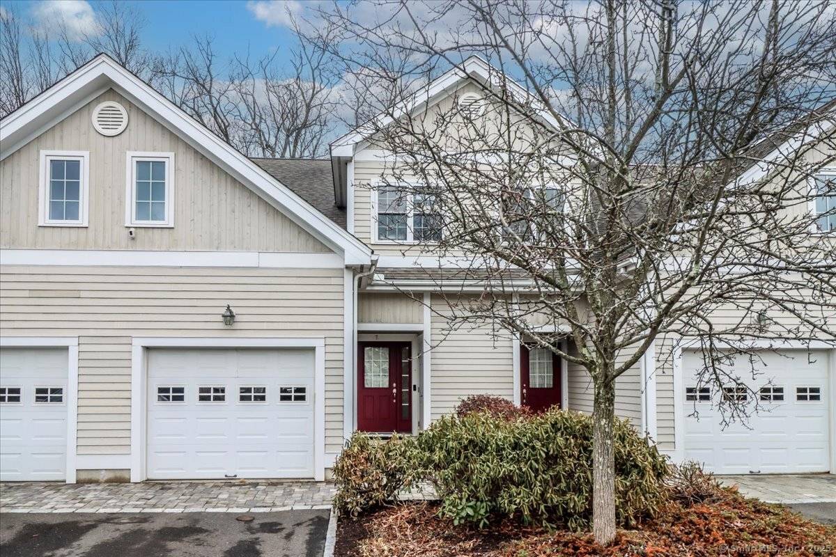 101 Church Road #7, Southbury, CT 06488
