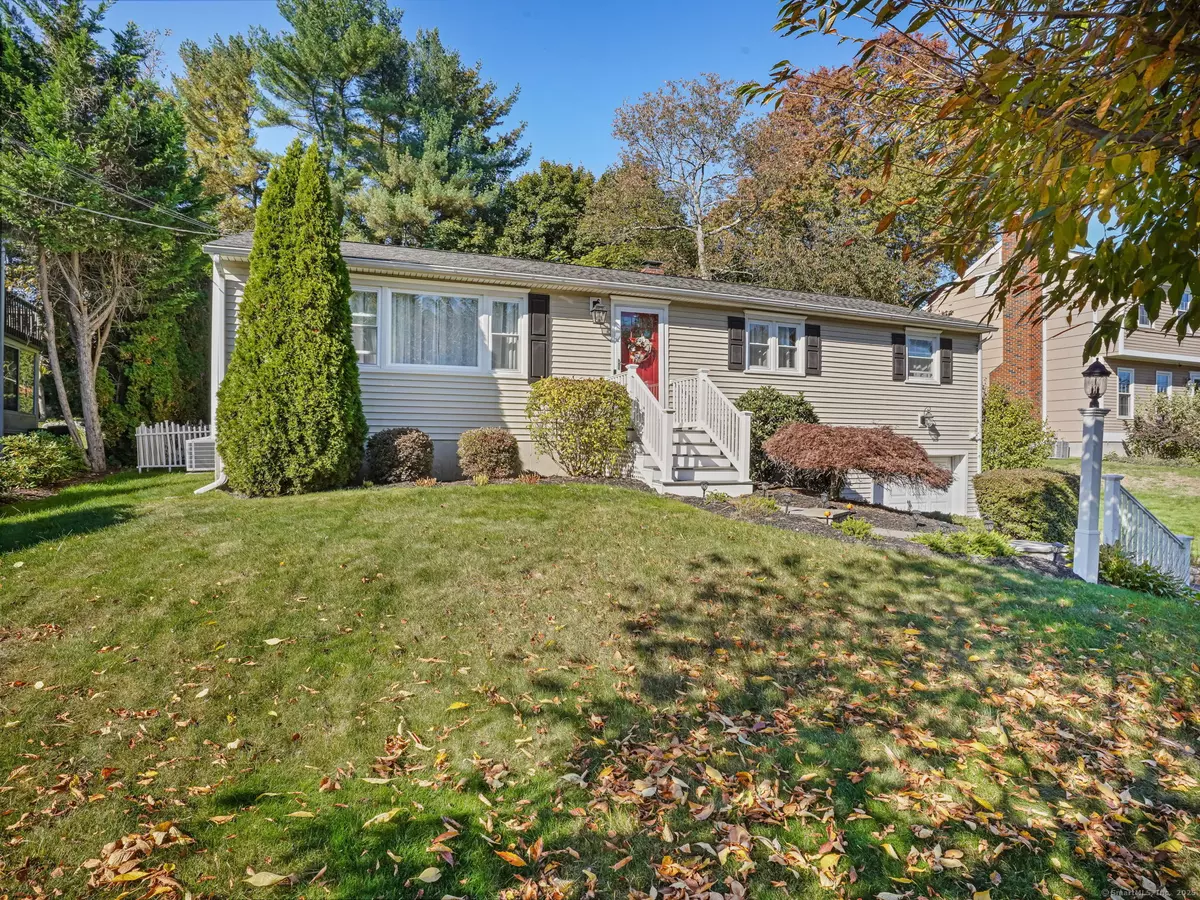 Trumbull, CT 06611,48 Ascolese Road