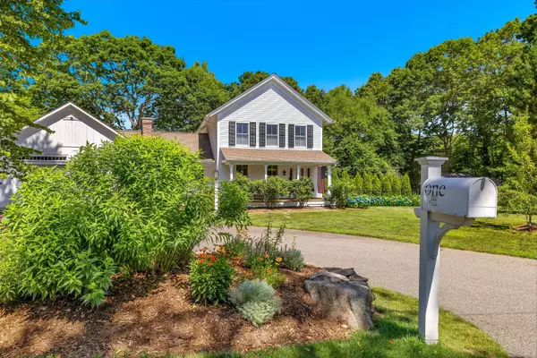 1 Hathaway Road, East Lyme, CT 06333