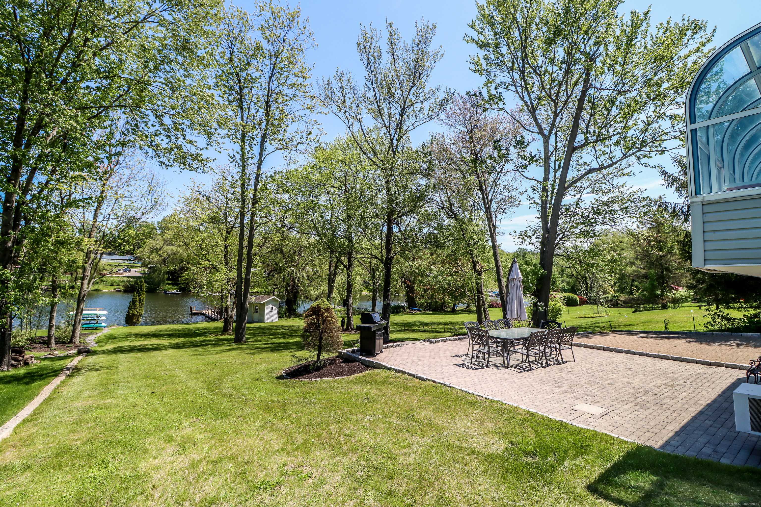 Brookfield, CT 06804,38 North Lake Shore Drive