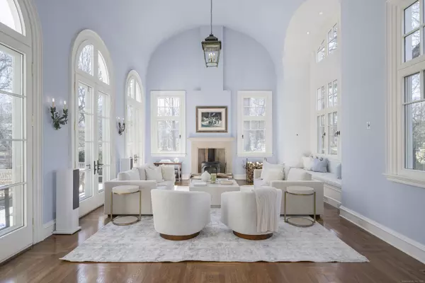 2 Driftway Lane, Darien, CT 06820