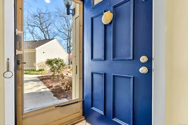 118 Sandy Point Road #118, Old Saybrook, CT 06475