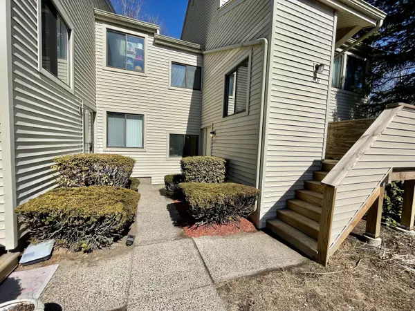 310 Brittany Farms Road #APT E, New Britain, CT 06053
