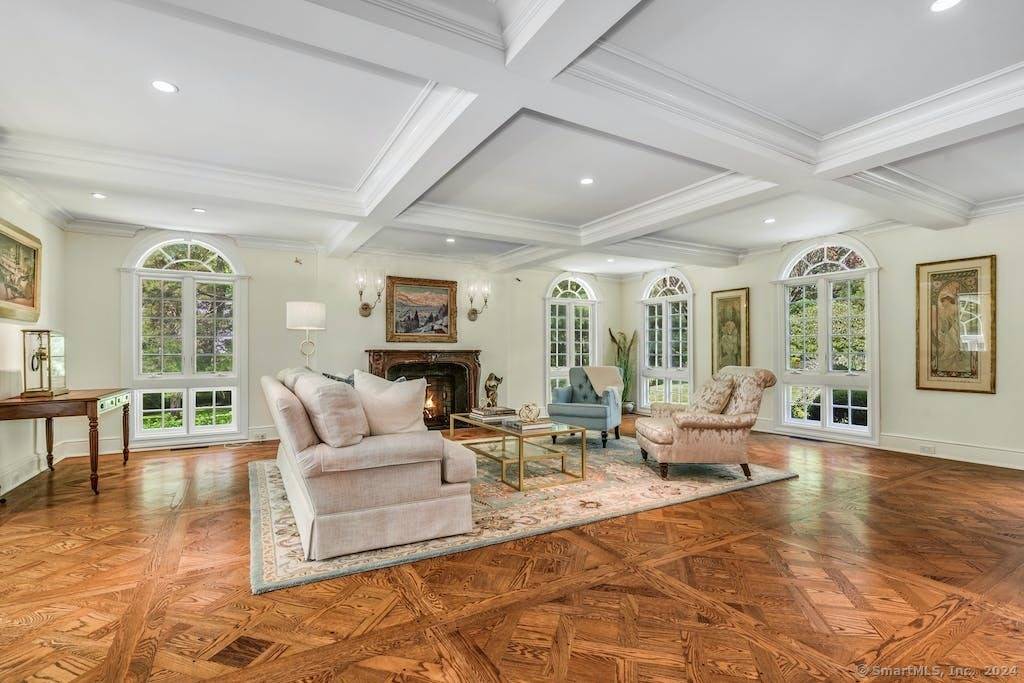 New Canaan, CT 06840,23 Benedict Hill Road