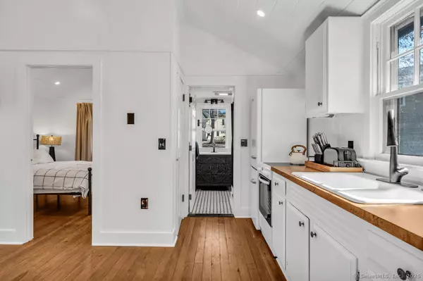 Clinton, CT 06413,69 Waterside Lane #2